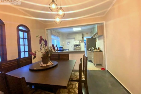 Sobrado à venda com 3 quartos, sendo 1 suíte, em Jardim Sarah, São Paulo - SP