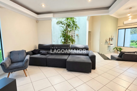 Casa à venda com 4 quartos, sendo 4 suítes, em Jardim Alvorada, Três Lagoas - MS