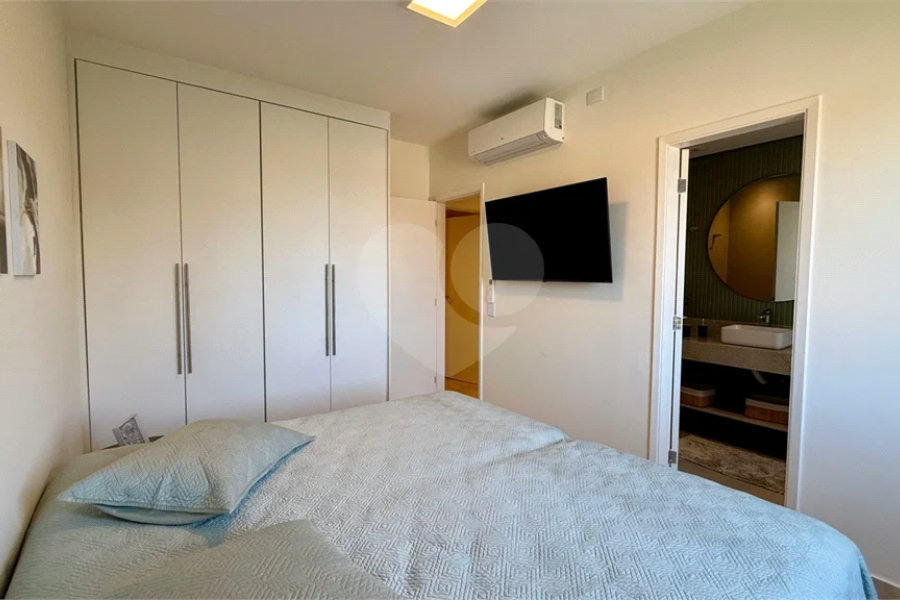 Apartamento à venda com 3 quartos, sendo 2 suítes, em Riviera de São Lourenço, Bertioga, SP