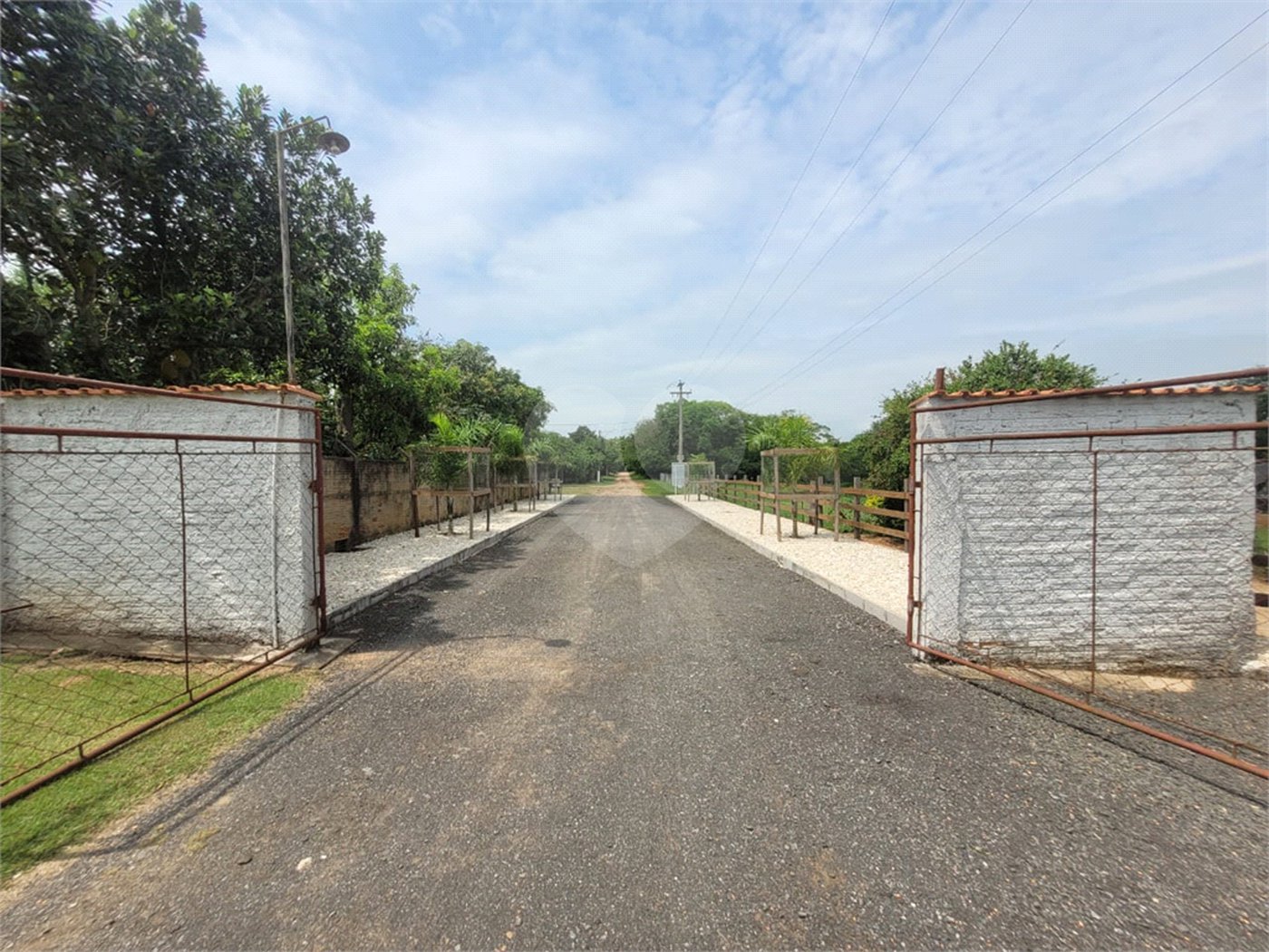 Sítio à Venda – 76.000m² com 5 casas de aluguel | Chácara Instância dos Reis – Monte Mor/SP