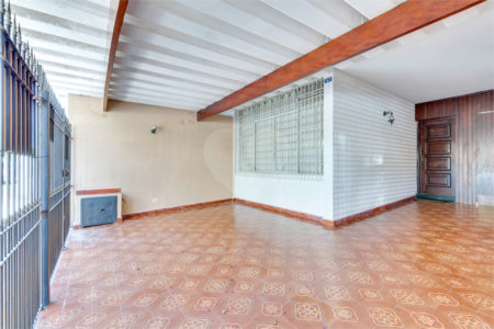 Sobrado à venda com 4 quartos, sendo 1 suíte, em Vila Mascote, São Paulo, SP