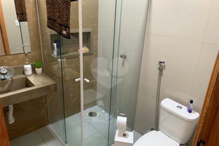 Casa térrea com piscina para venda no Residencial Arcoville