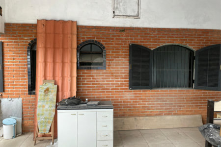 Casa com 68m², 3 dormitórios, 2 vagas, à venda em Jardim Vista Alegre.