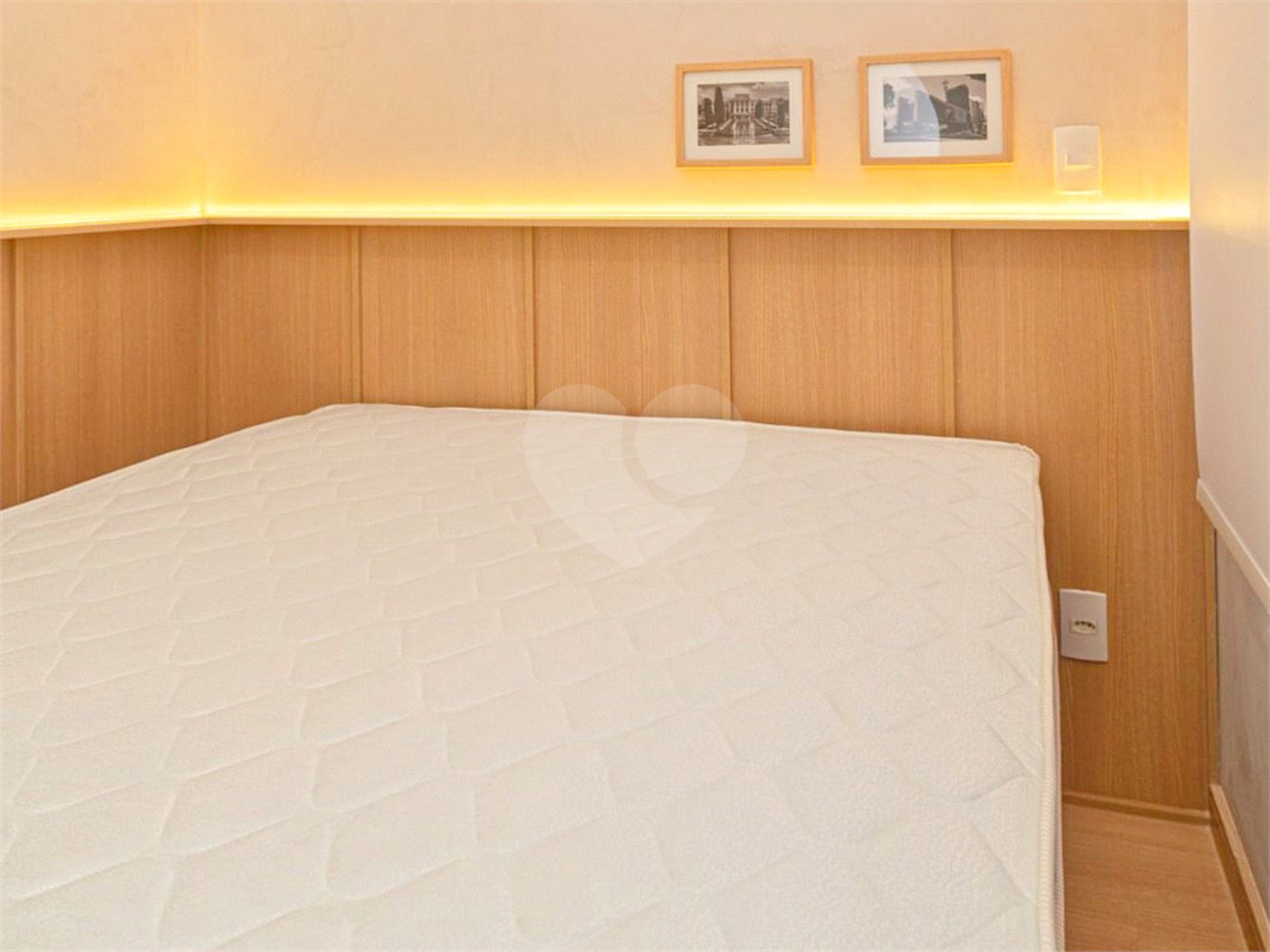 Apartamento - Prox Paulista - 1 quarto - varanda - 1 banheiro - sem garagem