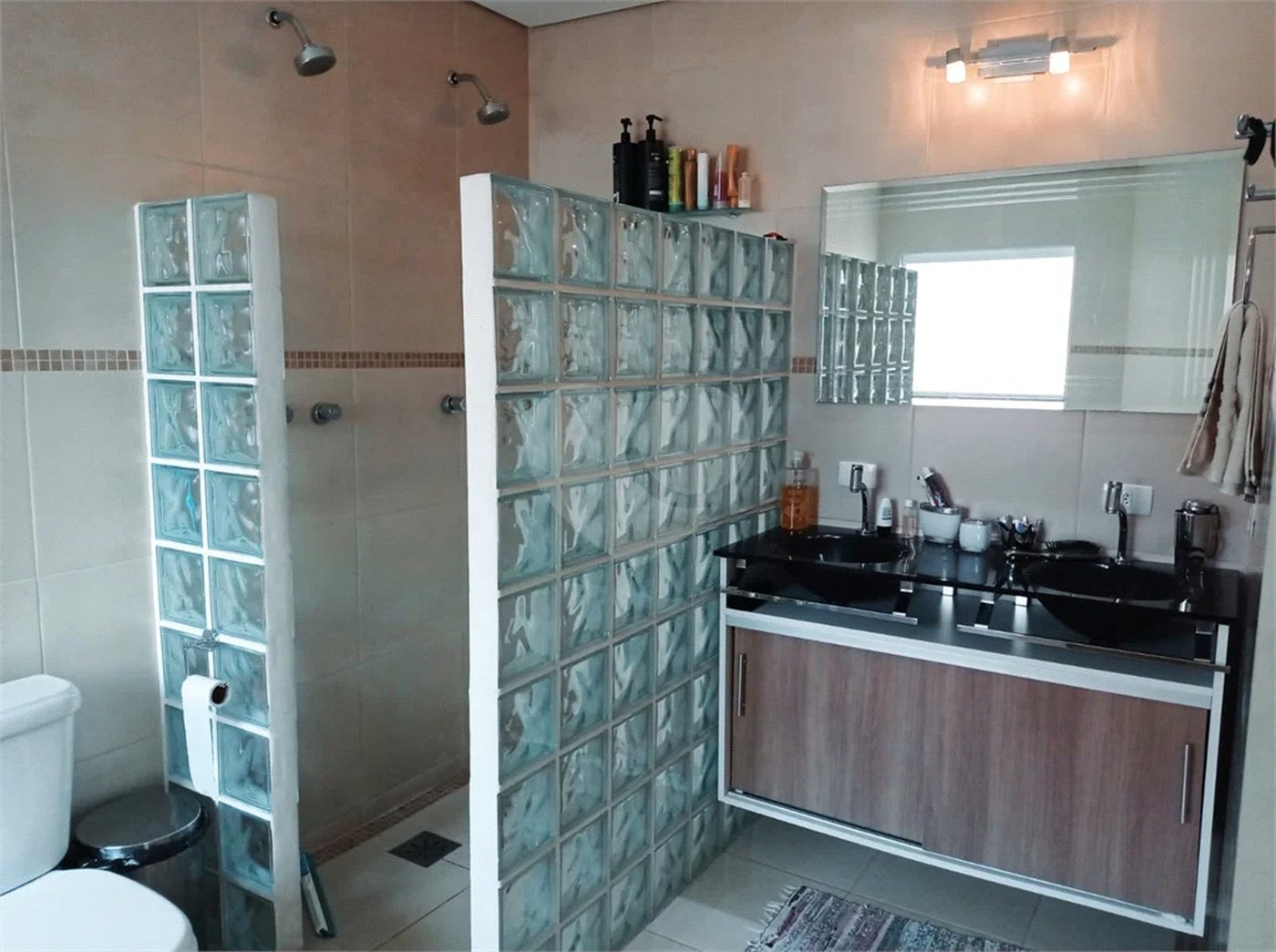 CASA 2 DORMITORIOS 1 SUITE JARDIM PREZOTTO