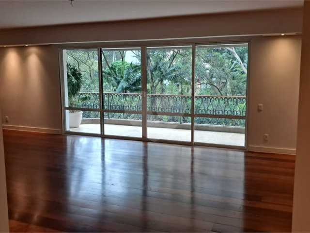 Apartamento à venda ou para alugar com 4 suítes em Santo Amaro, São Paulo, SP