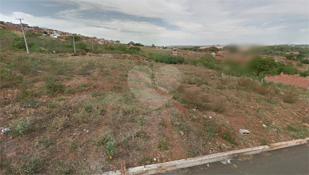 Terreno no Prolongamento do Jardim das Torres