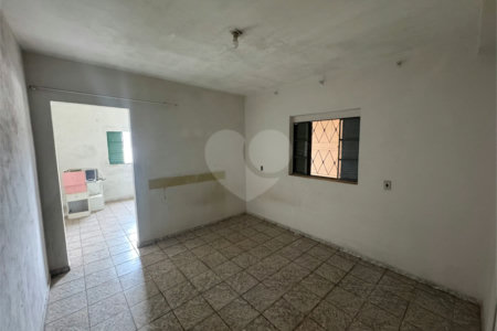 Casa á venda, em Cidade Aracy, São Carlos.