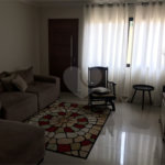 Casa à venda com 3 quartos, sendo 1 suíte,  no condomínio Felipe, São Paulo - SP