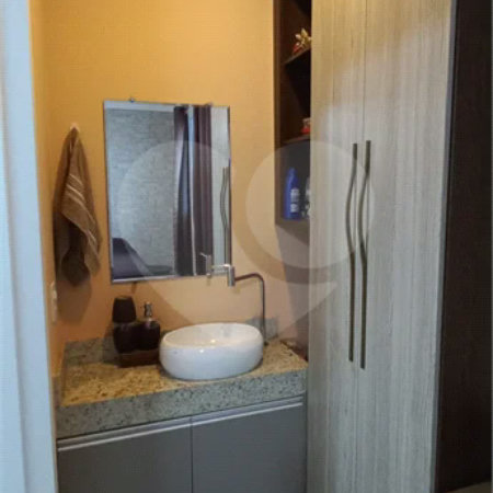 APARTAMENTO A VENDA 2 DORM SENDO 1 SUITE - VAGA DE GARAGEM COBERTA