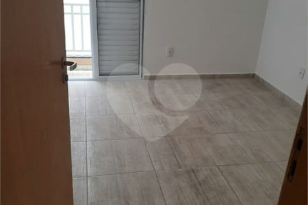 Casa em condomínio com 55m² , 2 dormitórios , sendo 2 suítes , 2 vagas , à venda na Penha.