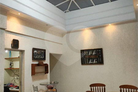 SOBRADO COMERCIAL PARA LOCAÇÃO NO RUDGE RAMOS | 197 m²
