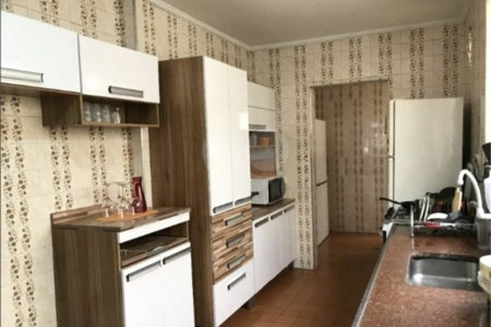 Sobrado à venda na Saúde - 169m² com 3 dormitórios e 2 vagas.