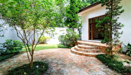 Casa Térrea à venda com 3 quartos, sendo 1 suíte,  em Granja Julieta, São Paulo, SP