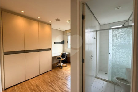 Apartamento à venda com 3 suítes em Vila Mariana, São Paulo, SP