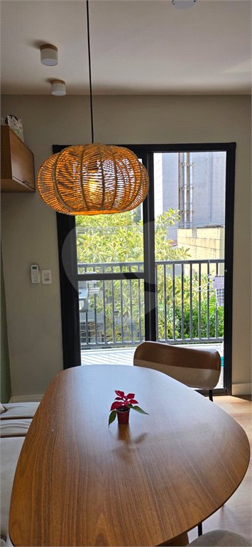 Studio Reformado com Varanda e Lazer Completo 33m2 Campos Elíseos Mobiliado
