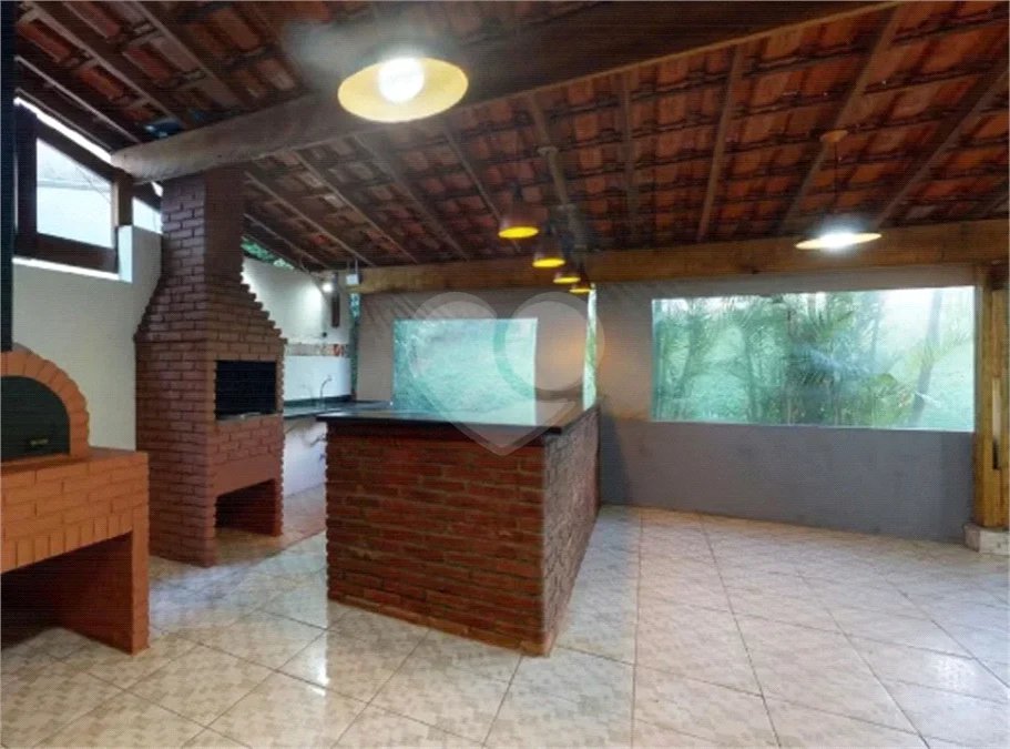 Apartamento vista livre e muito sol