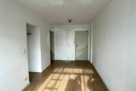 Apartamento à venda com 1 quarto em Cambuci, São Paulo, SP