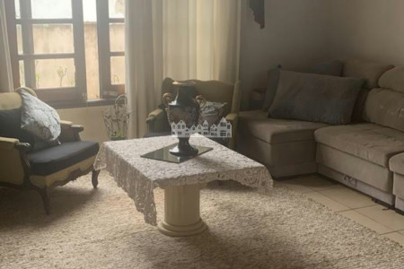 Casa à venda com 3 quartos, sendo 1 suíte, em Vila Santista, Atibaia, SP