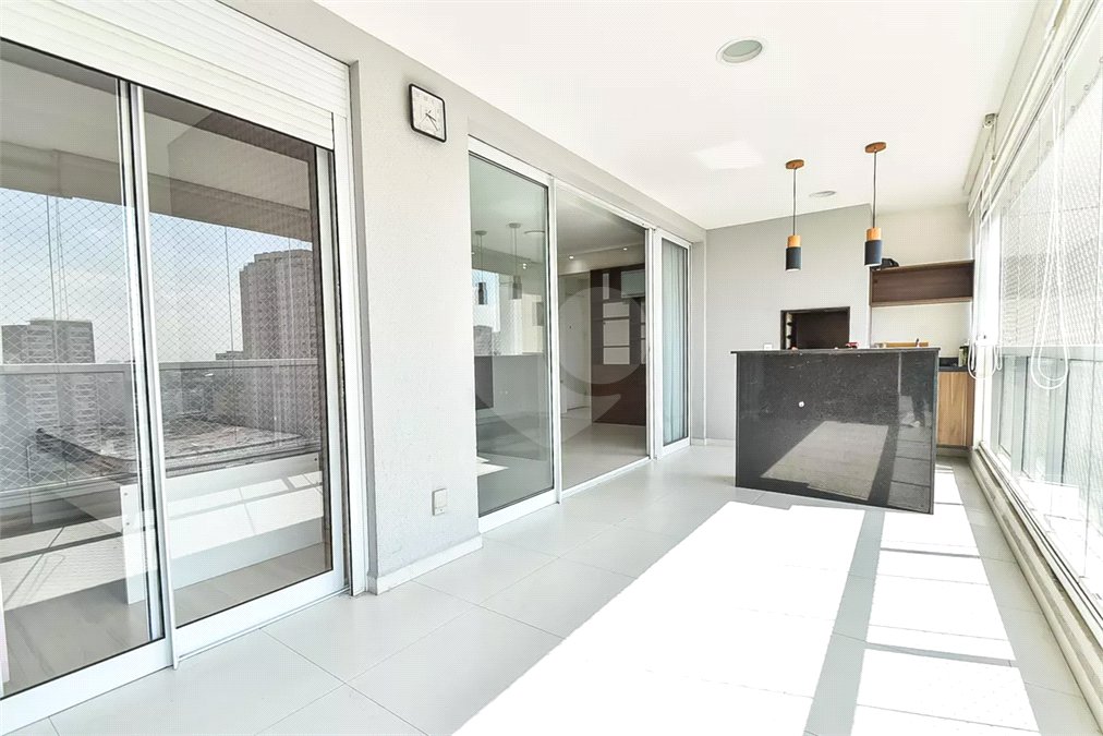 Apartamento para alugar com 100m², 3 quartos e 2 vagas