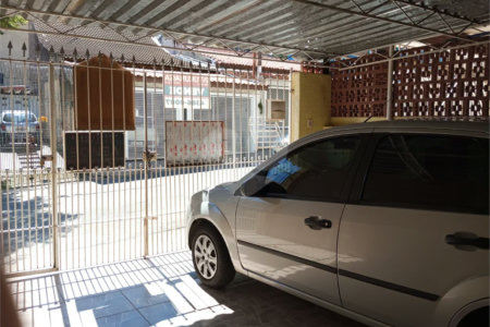 Terreno á venda com 2 casas na Vila Rosália, Guarulhos, SP.