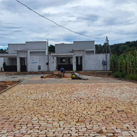 Casa à venda com 2 quartos, sendo 1 suíte,  em Catumbi, Balsas, MA