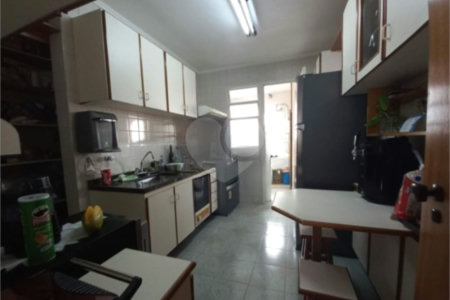 Apartamento a venda na Oscar freire - com 03 dormitórios e 02 vagas - Próximo Hospital das Clínicas