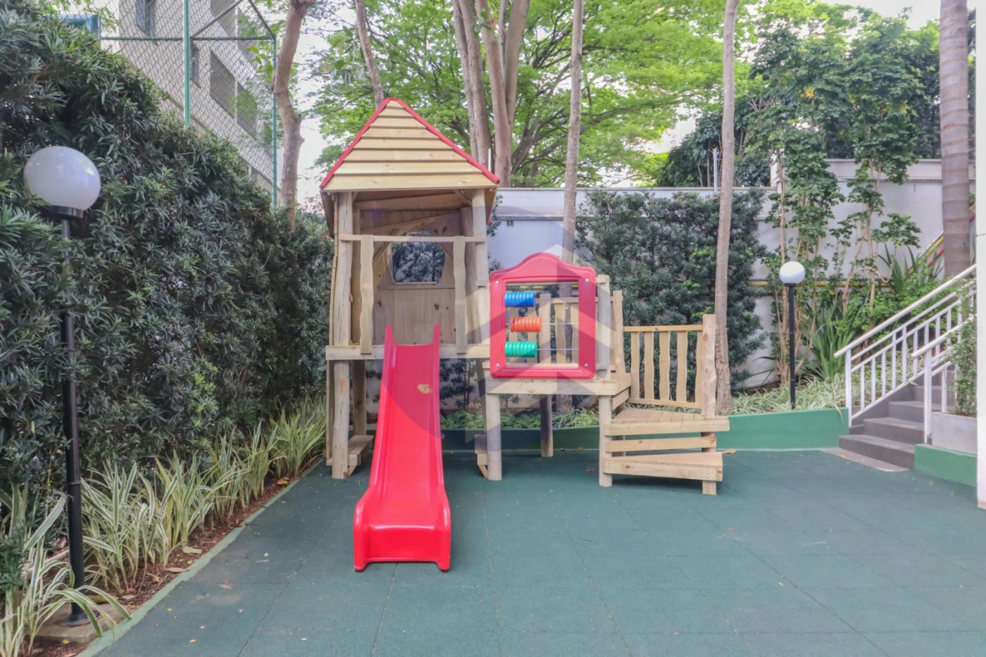 Apartamento à venda com 3 quartos, sendo 1 suíte, em Jardim Esmeralda, São Paulo - SP