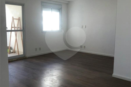 Apartamento de 2 quartos à venda no Brás