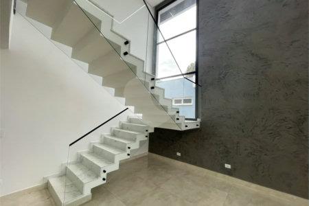 Casa Alto Padrão | 4 suites | Condominio Clube | Atibaia