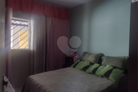 Casa térrea para venda.