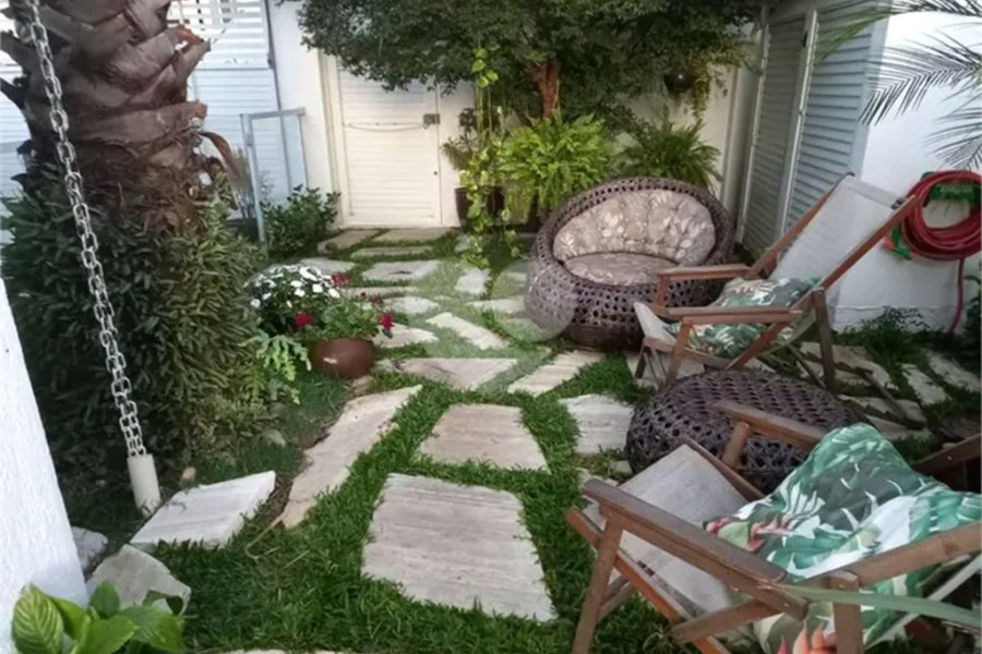 SOBRADO MOBILIADO DE 199,0 M² COM 02 SUITES, 04 VAGAS E PISCINA PARA VENDA NO JARDIM VIRGINIA BIANCA