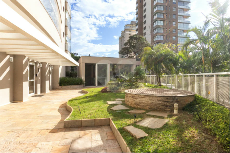 Vila Clementino - 161 m² | 2 dormitórios, com possibilidade de 3 | suíte master | 3 vagas | depósito