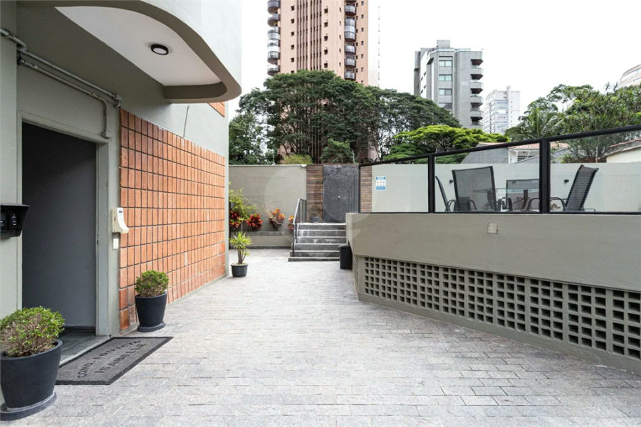 Locação $4.300 o pacote e venda 424 mil