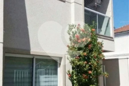 Lindo Sobrado em Condomínio