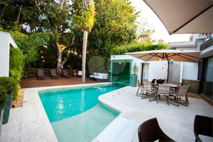 Casa à venda com 6 quartos, sendo 5 suítes,  em Riviera de São Lourenço, Bertioga, SP