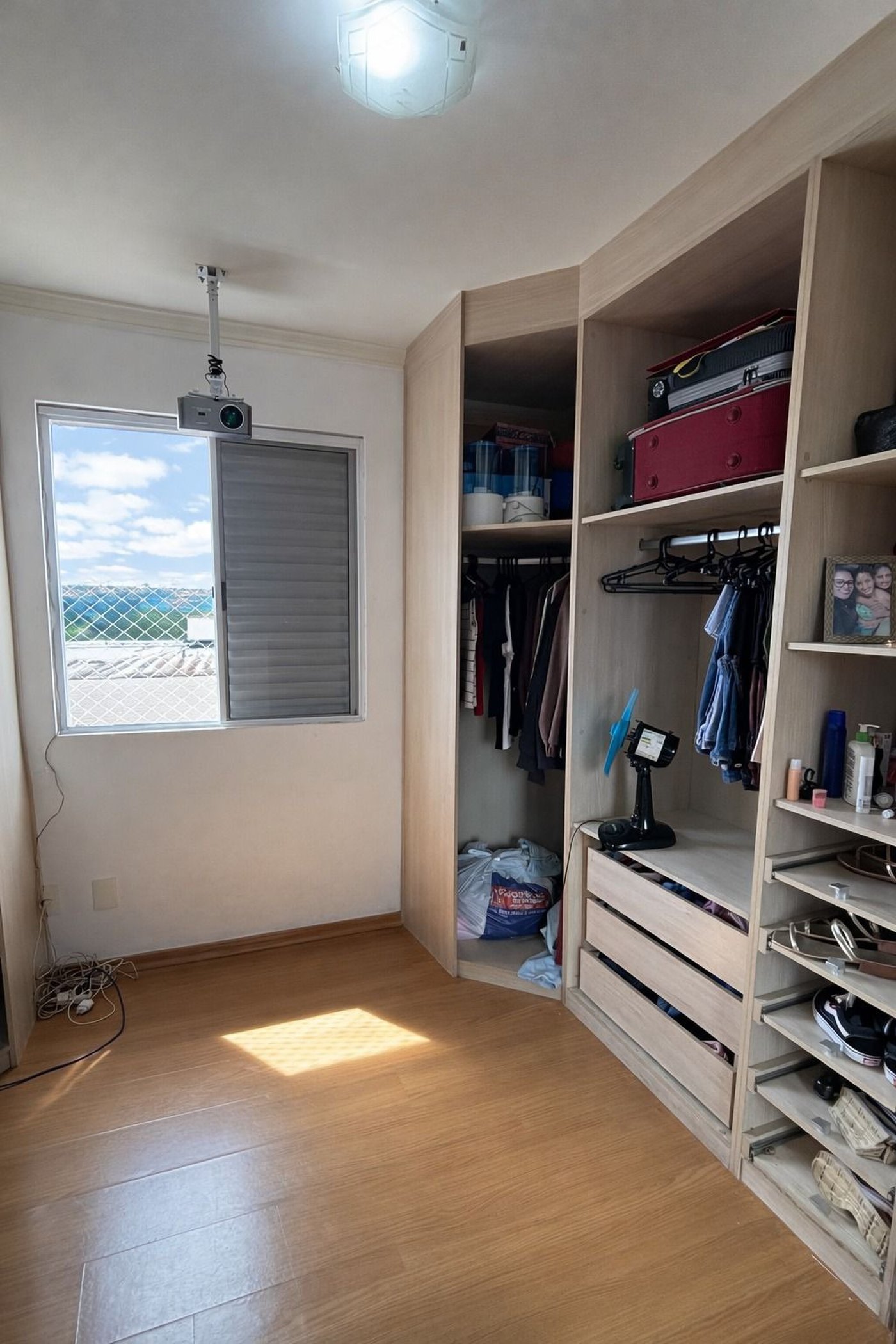 Apartamento à venda com 3 quartos, sendo 1 suíte, em Vila São Francisco, Hortolândia - SP