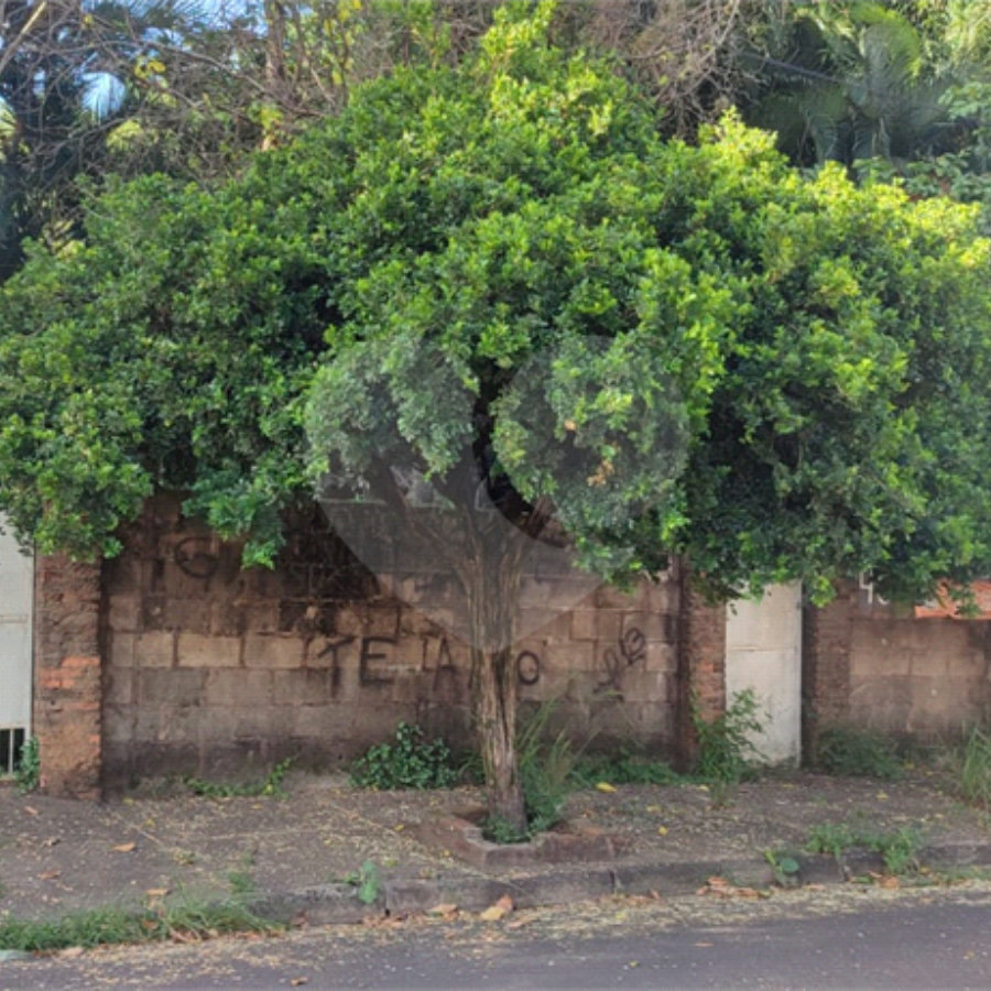 Terreno Residencial/Comercial - Chácara Parque Club
