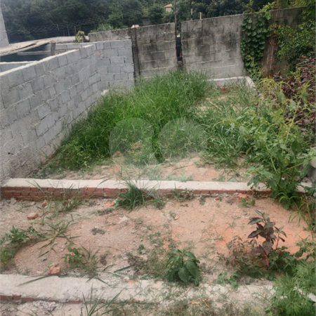 Terreno a Venda 200m² no Bairro Vale das Flores