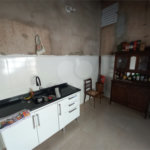 Casa térrea com 2 dormitórios.