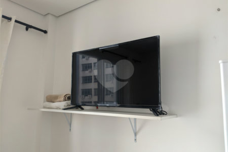 Bela Vista ! Studio novo 2400,00 !
