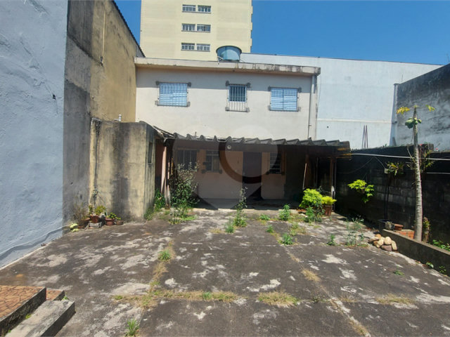 Sobrado à venda com 3 quartos em Vila Guarani, São Paulo, SP