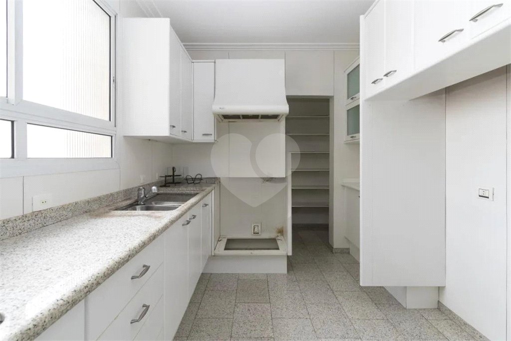 Apartamento á venda - Liberdade