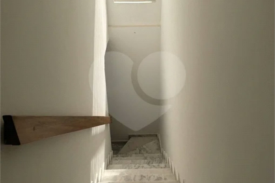 Sobrado à venda com 2 suítes em Vila Marari, São Paulo, SP