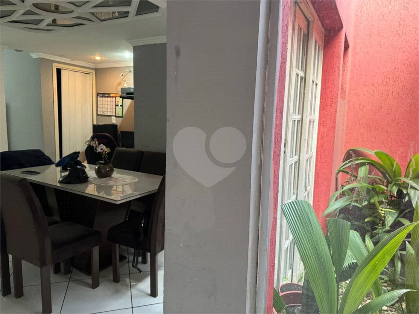 Sobrado a venda na Mooca, com 120m2, 2 dormitórios e 2 vagas - Estuda permuta.