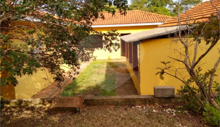 Chácara à venda com 3 quartos, sendo 1 suíte,  em Água Vermelha, São Carlos, SP