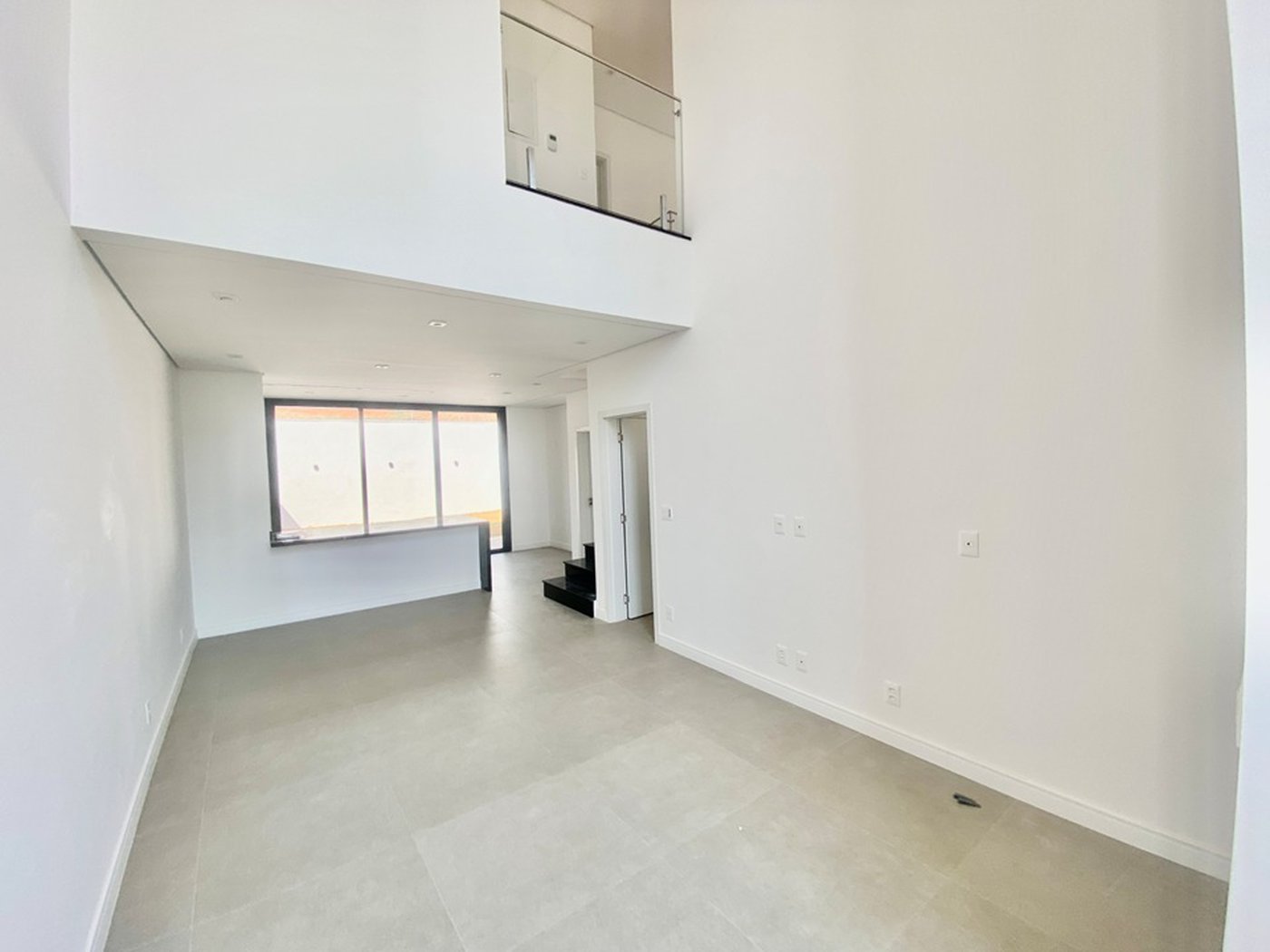 Casa à venda com 3 quartos, sendo 3 suítes, no condomínio Vila Giardino, Jundiaí - SP
