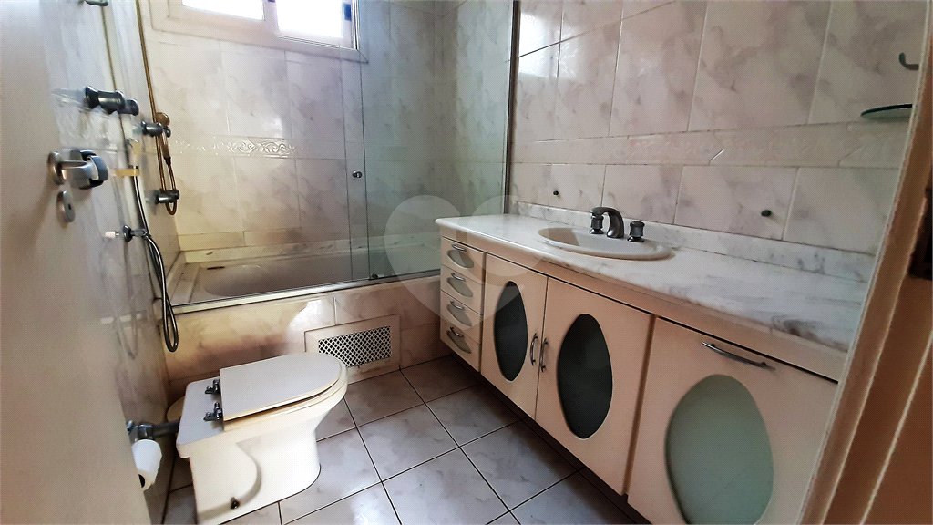 Casa Térrea à venda com 4 quartos, sendo 2 suítes, em Chácara Monte Alegre, São Paulo, SP