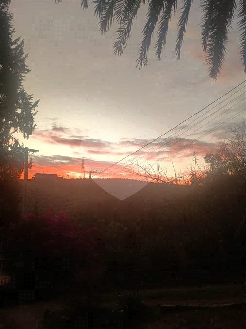 Sítio à venda com 8 quartos, sendo 3 suítes,  em Monte Alegre, Vinhedo, SP