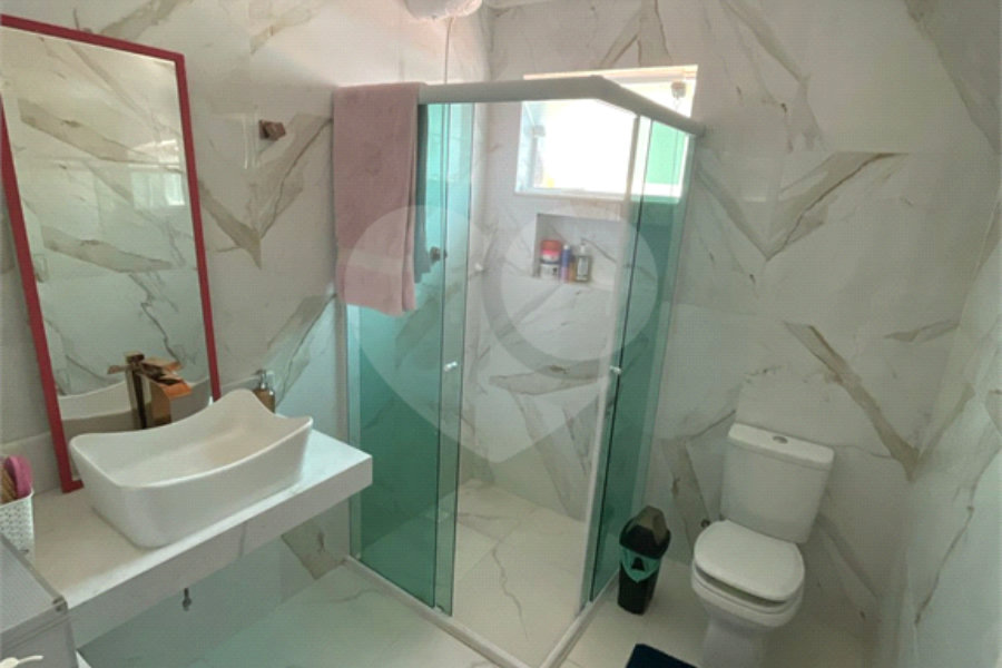 Sobrado à venda com 4 quartos, sendo 1 suíte,  em Vila Guilherme, São Paulo, SP